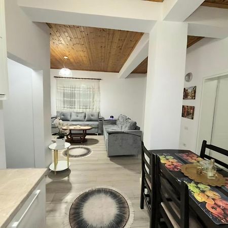 Villa Likaj Berat Exteriér fotografie