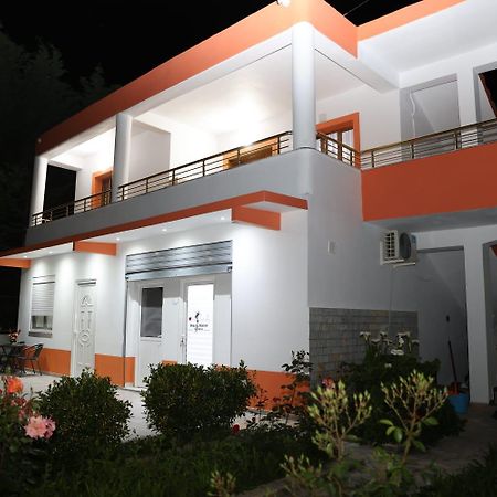 Villa Likaj Berat Exteriér fotografie